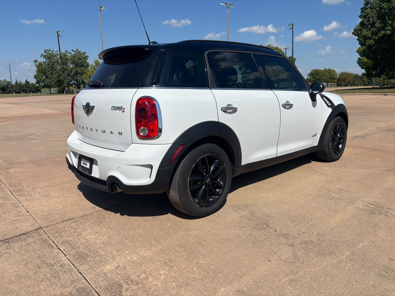 2014 Mini Countryman ALL4 S photo 14