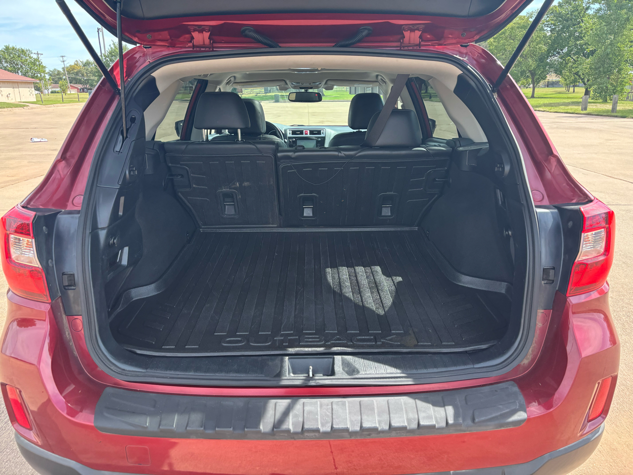 2016 Subaru Outback 2.5i Limited photo 22