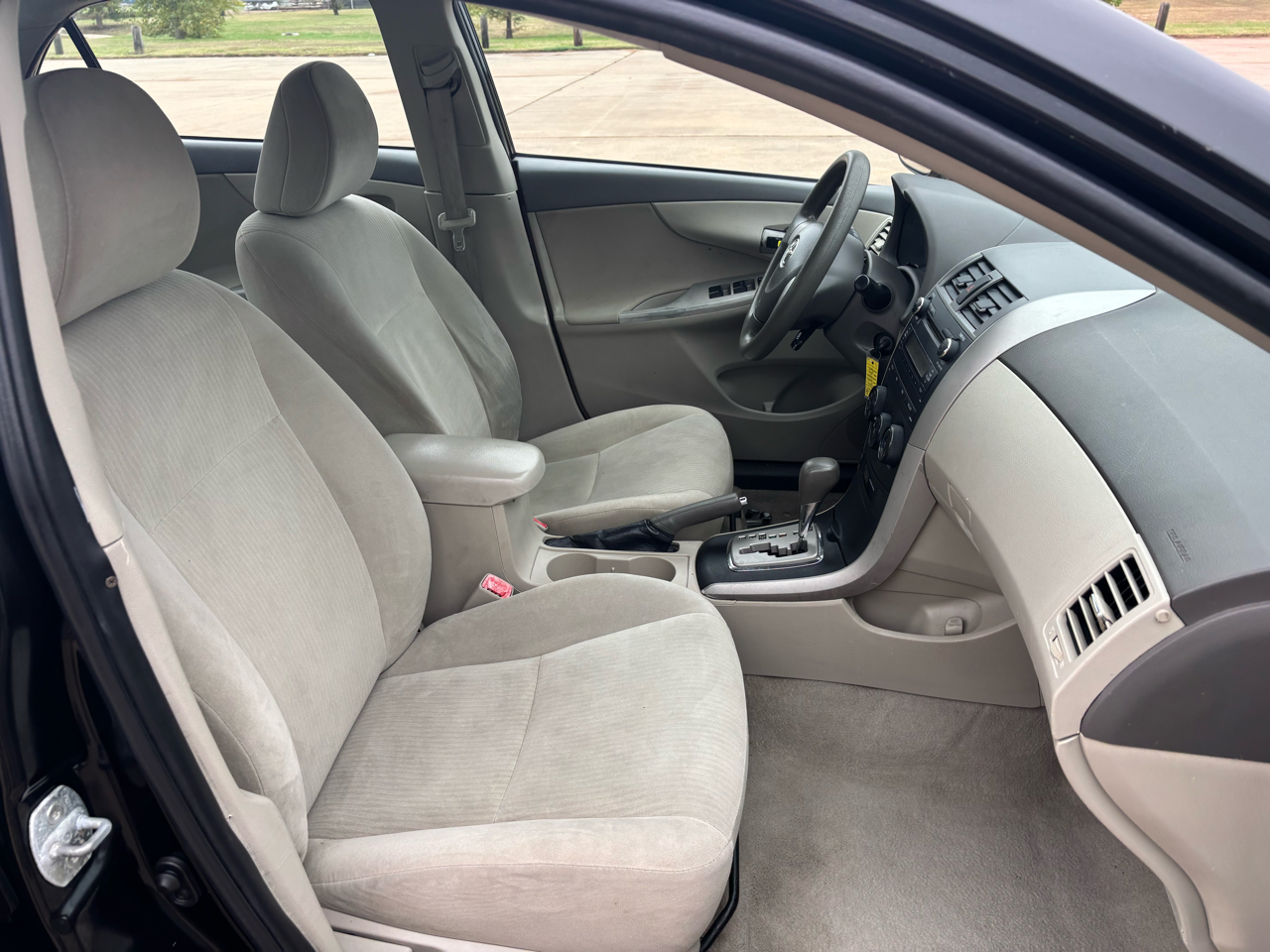 Toyota Corolla 4dr Sdn Auto (Natl) 2010