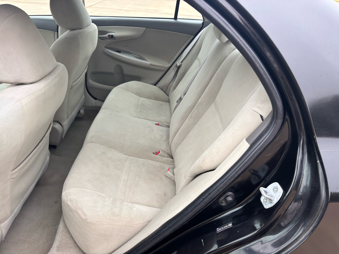 Toyota Corolla 4dr Sdn Auto (Natl) 2010