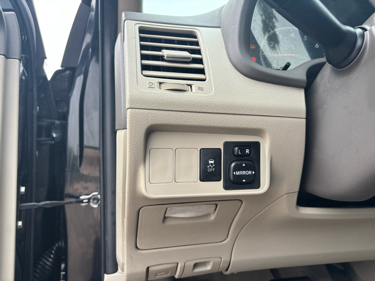 Toyota Corolla 4dr Sdn Auto (Natl) 2010