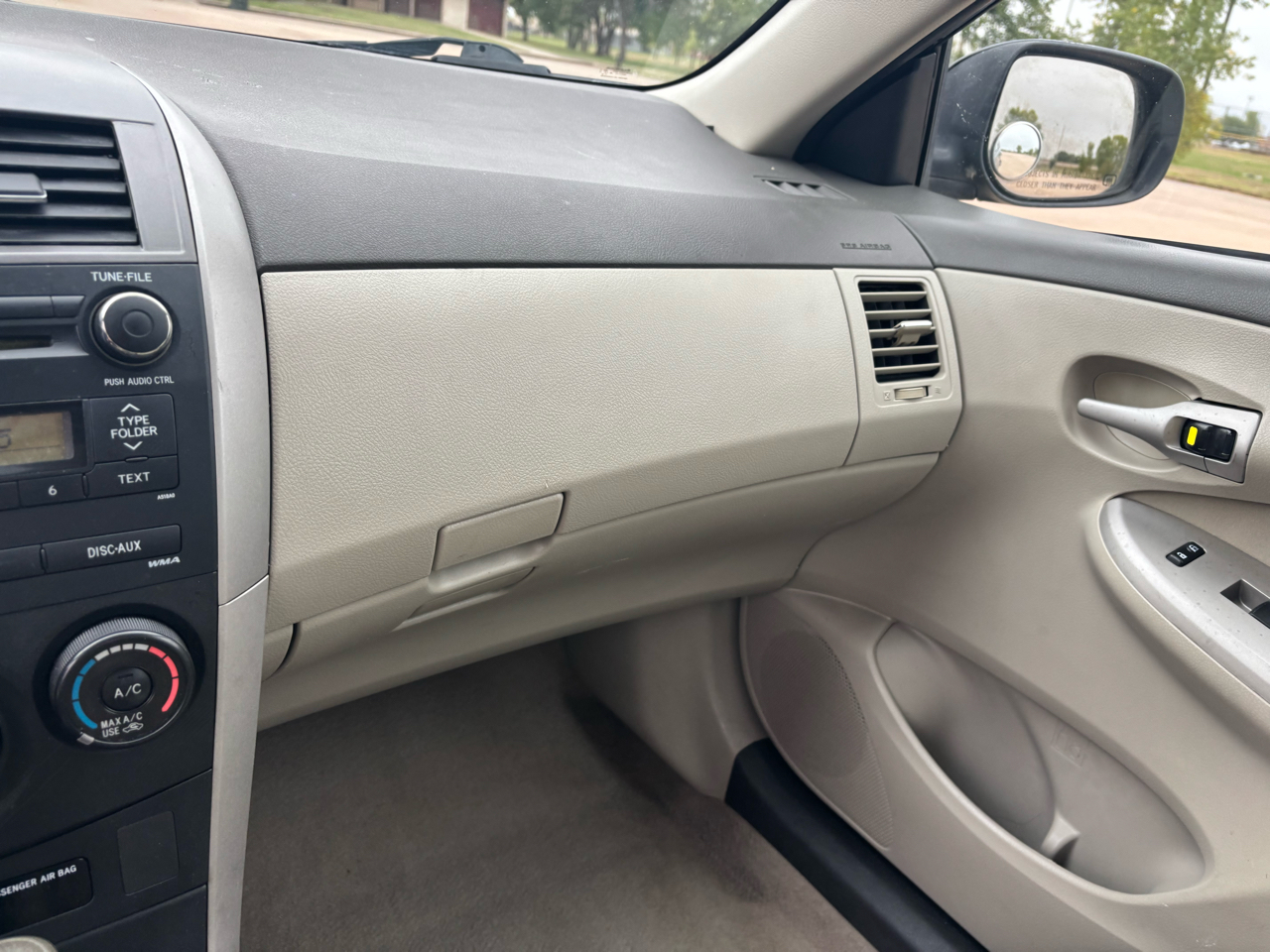 Toyota Corolla 4dr Sdn Auto (Natl) 2010