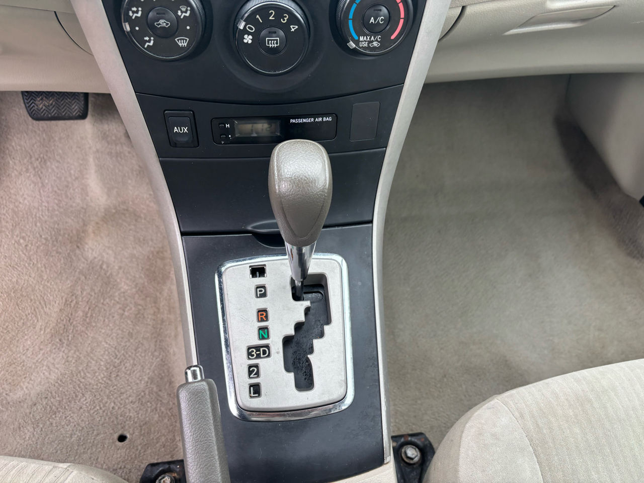 Toyota Corolla 4dr Sdn Auto (Natl) 2010