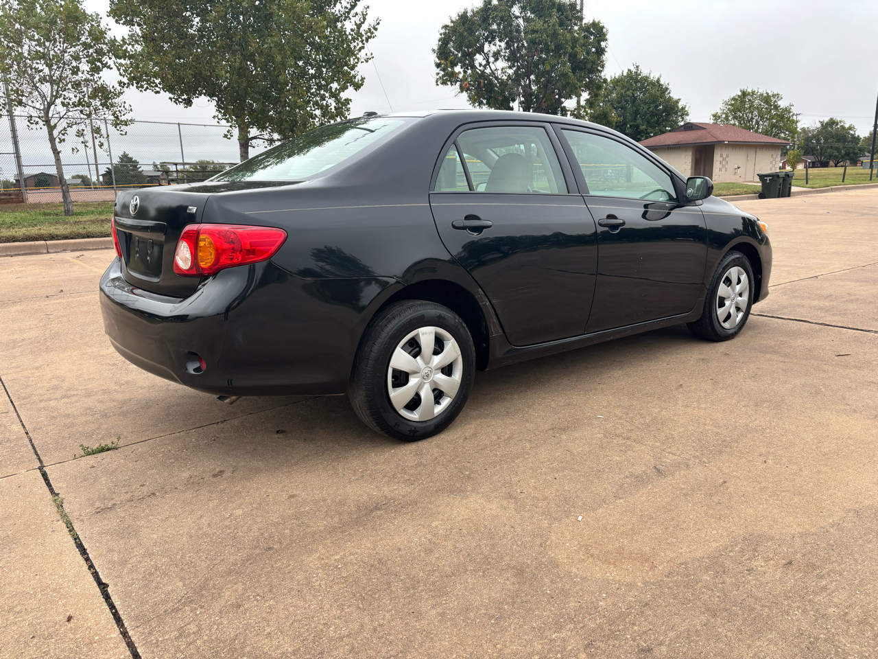 Toyota Corolla 4dr Sdn Auto (Natl) 2010
