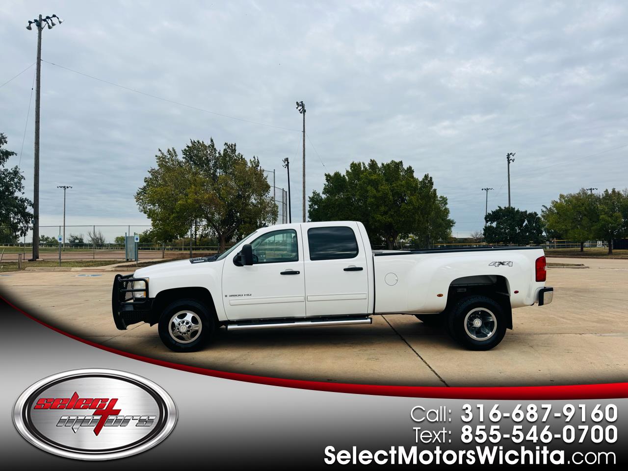 2009 Chevrolet Silverado 3500HD 4WD Crew Cab 167" DRW LT