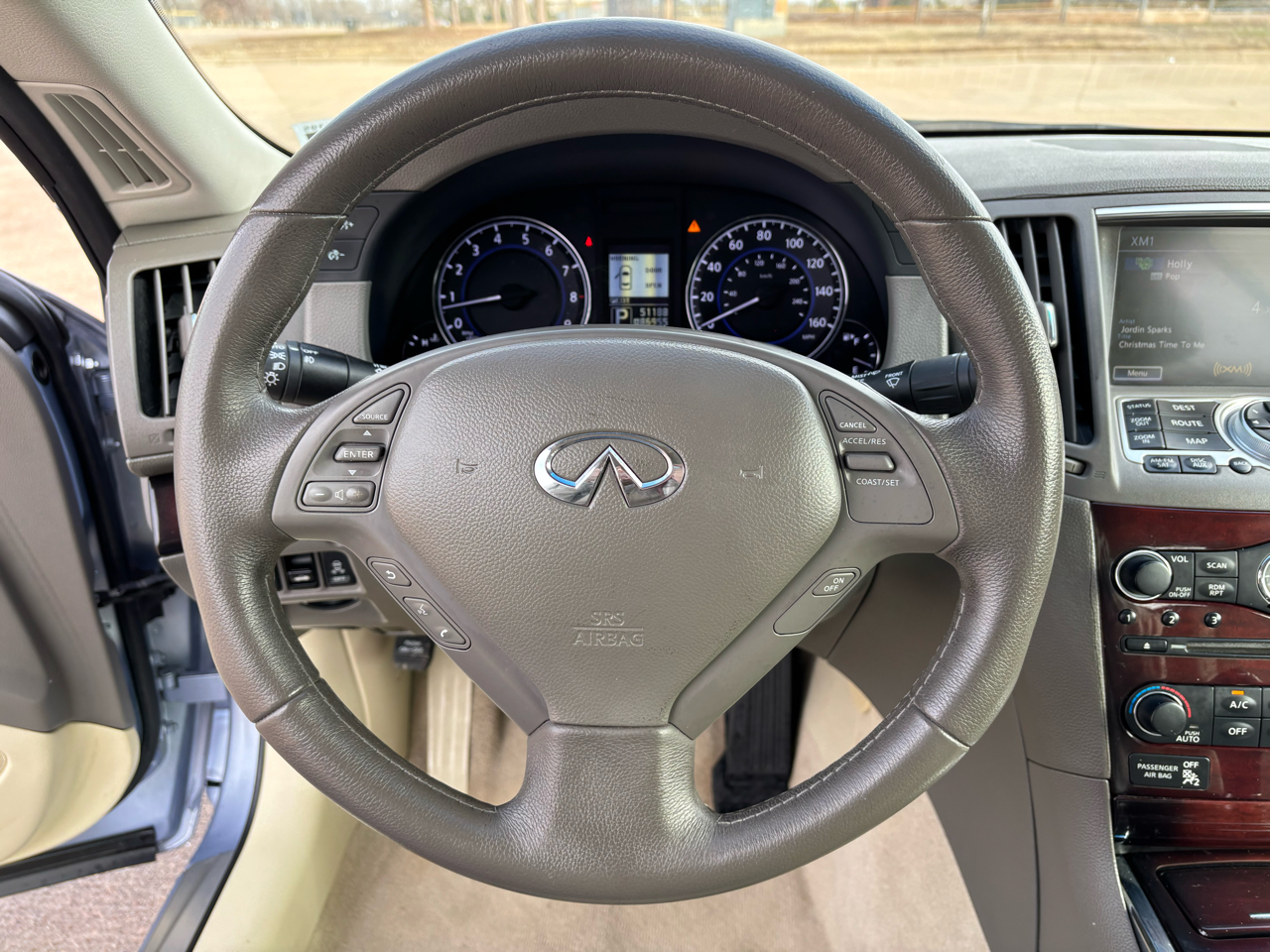 Infiniti G37 Convertible 2dr Base 2011