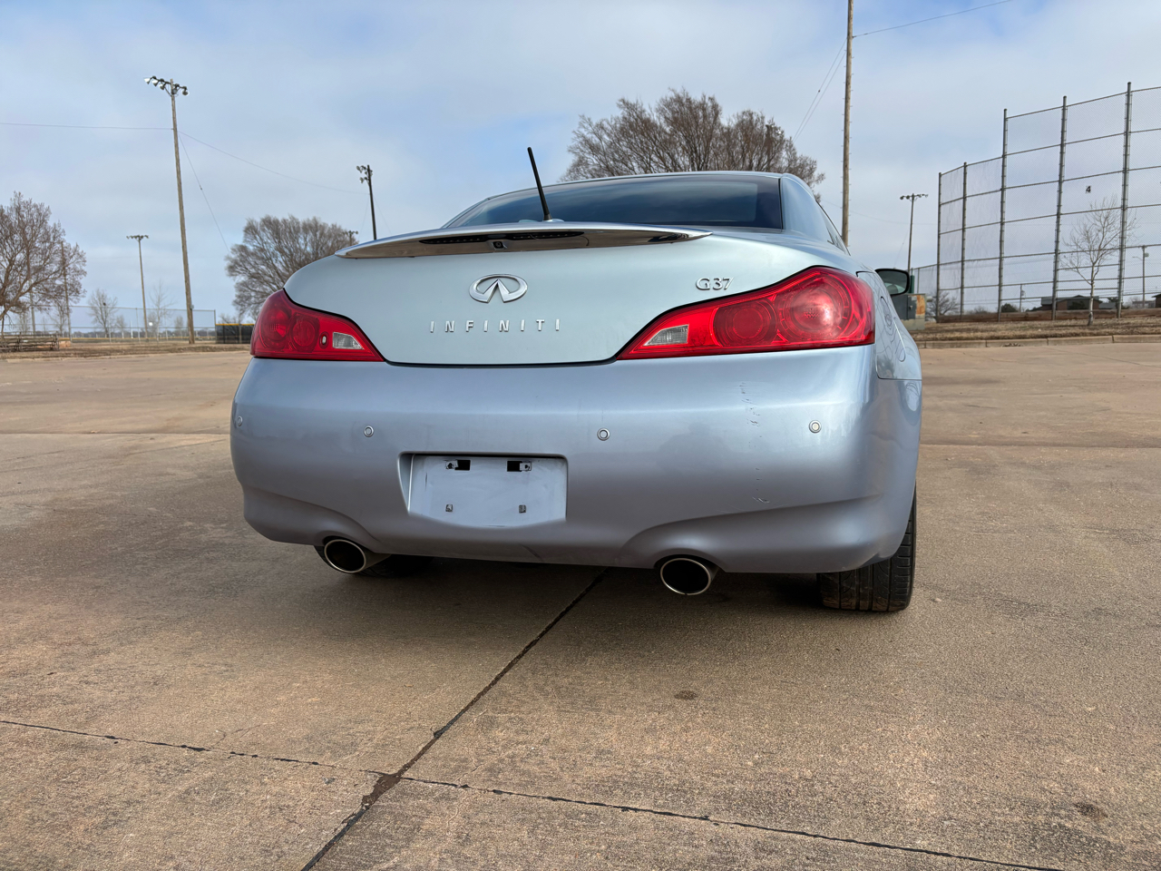 Infiniti G37 Convertible 2dr Base 2011
