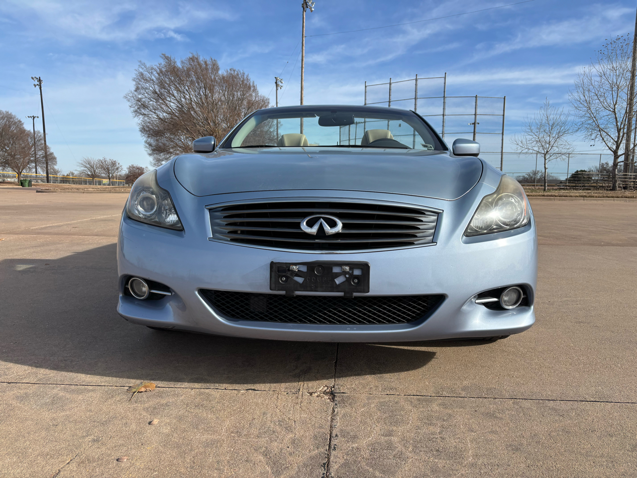 Infiniti G37 Convertible 2dr Base 2011