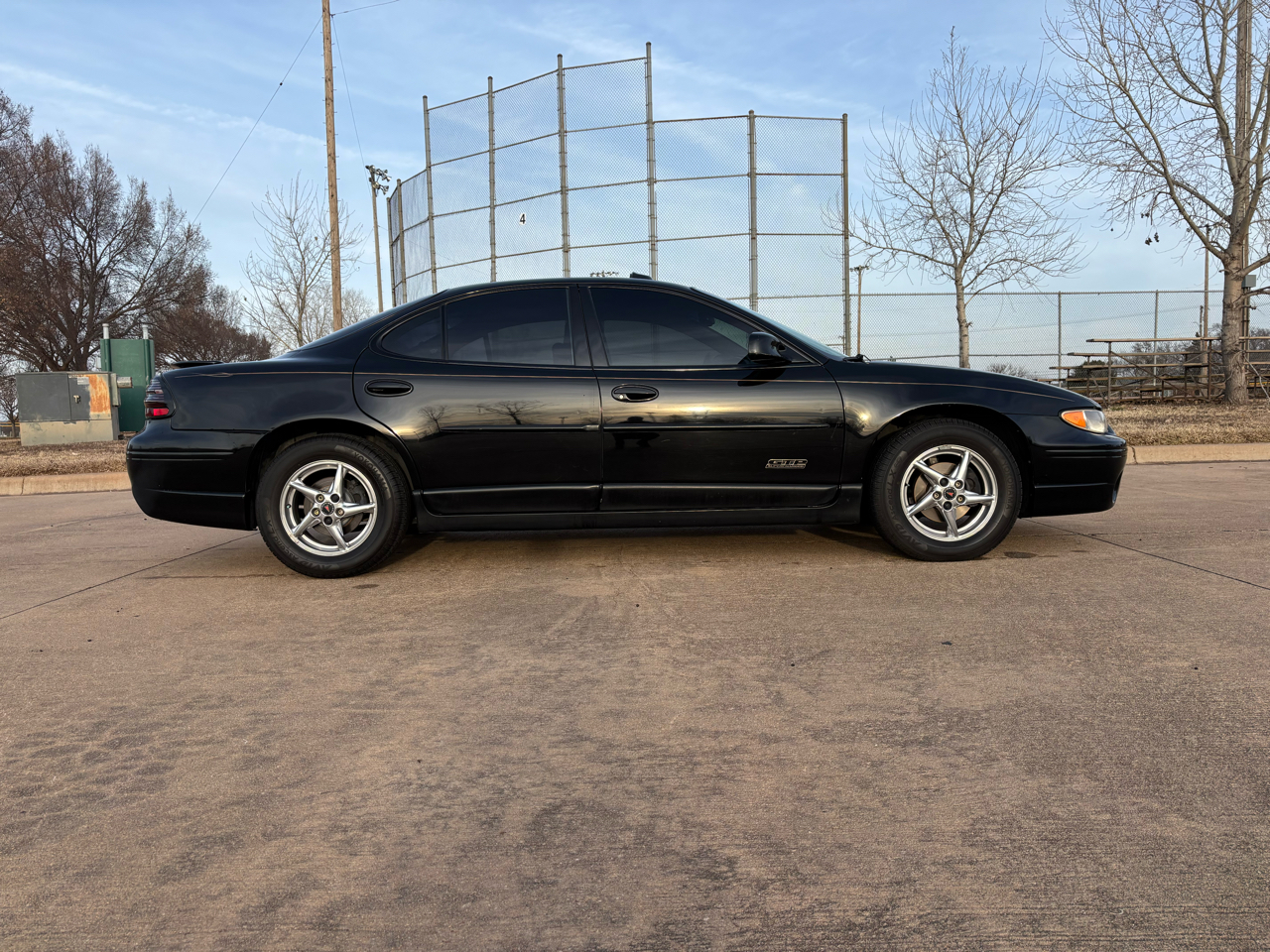 Pontiac Grand Prix 4dr Sdn GTP 2002