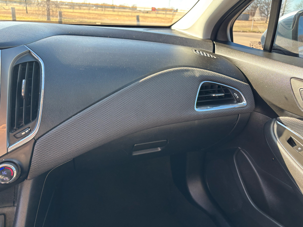 Chevrolet Cruze 4dr Sdn LT 2019