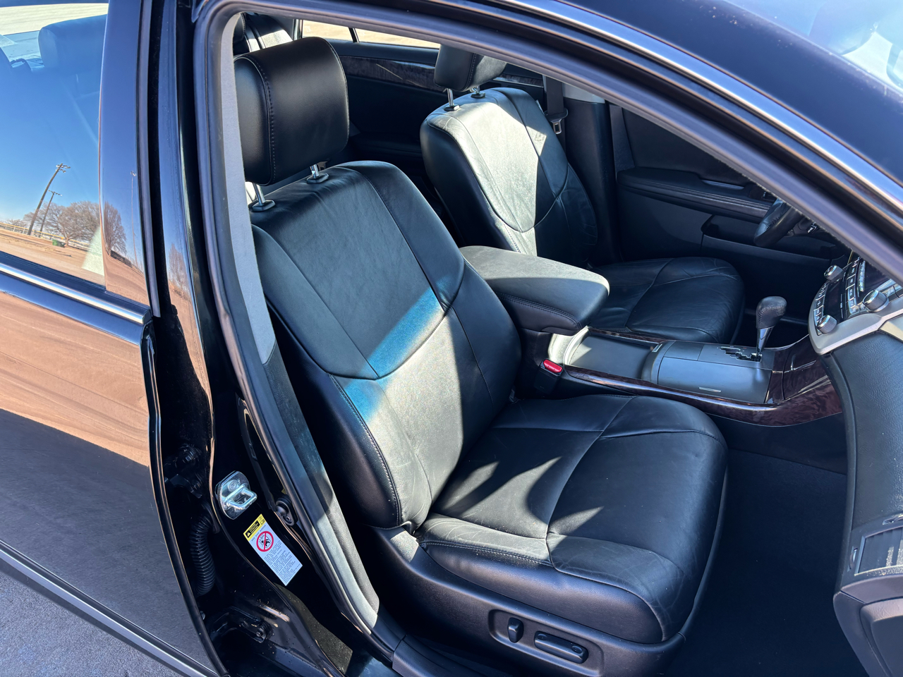 Toyota Avalon 4dr Sdn (Natl) 2012