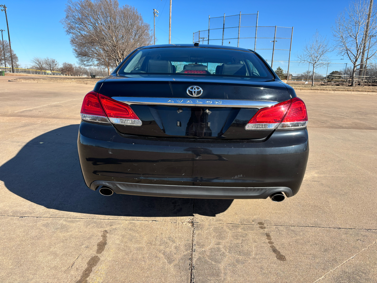 Toyota Avalon 4dr Sdn (Natl) 2012