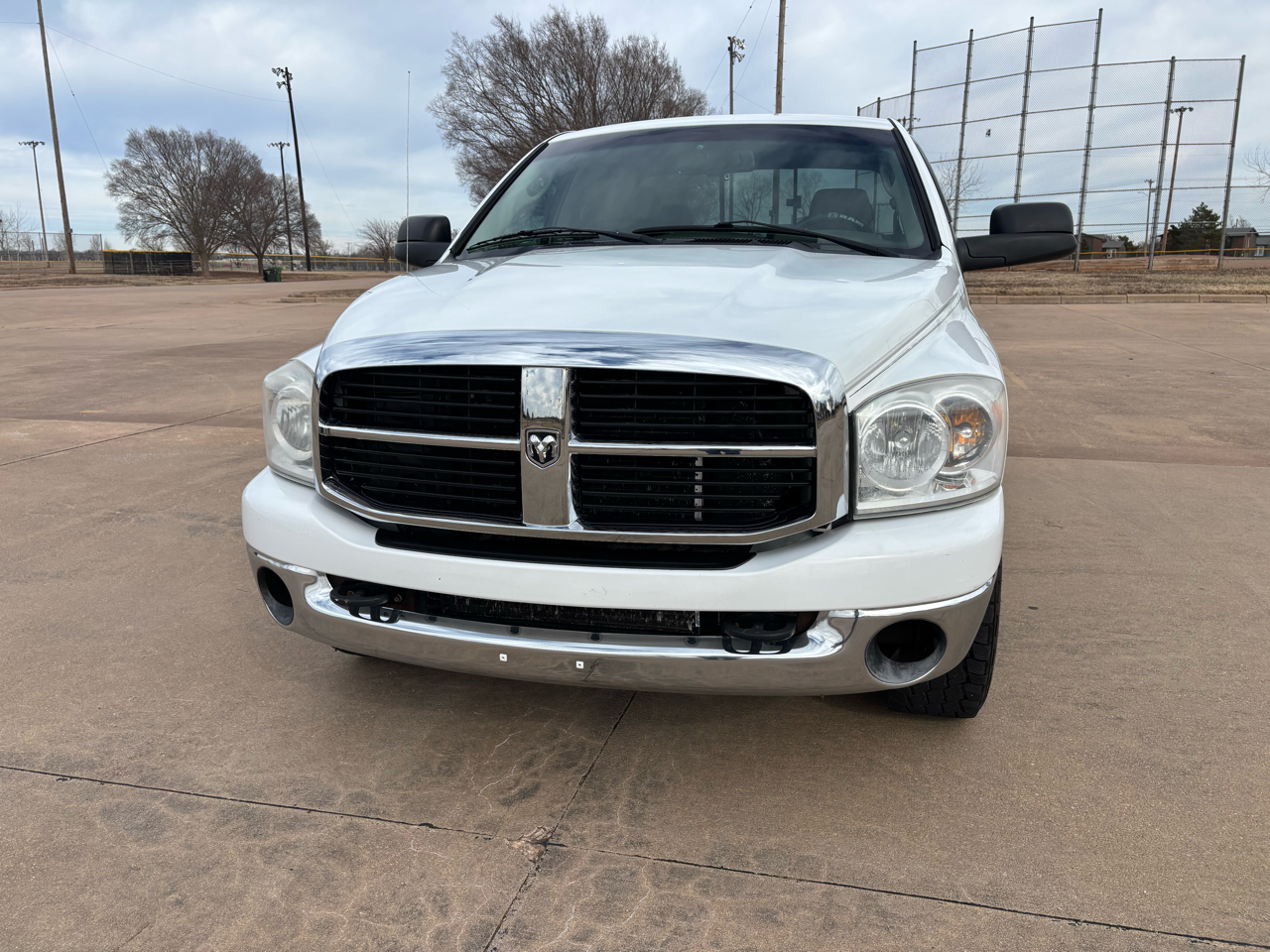 Dodge Ram 2500 2WD Quad Cab 140.5" SLT 2007