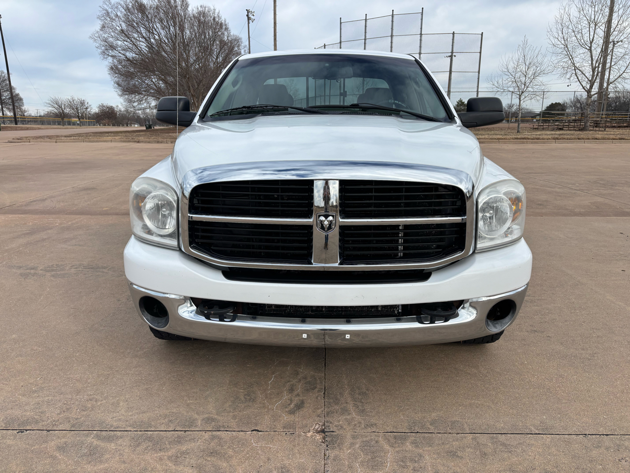 Dodge Ram 2500 2WD Quad Cab 140.5" SLT 2007