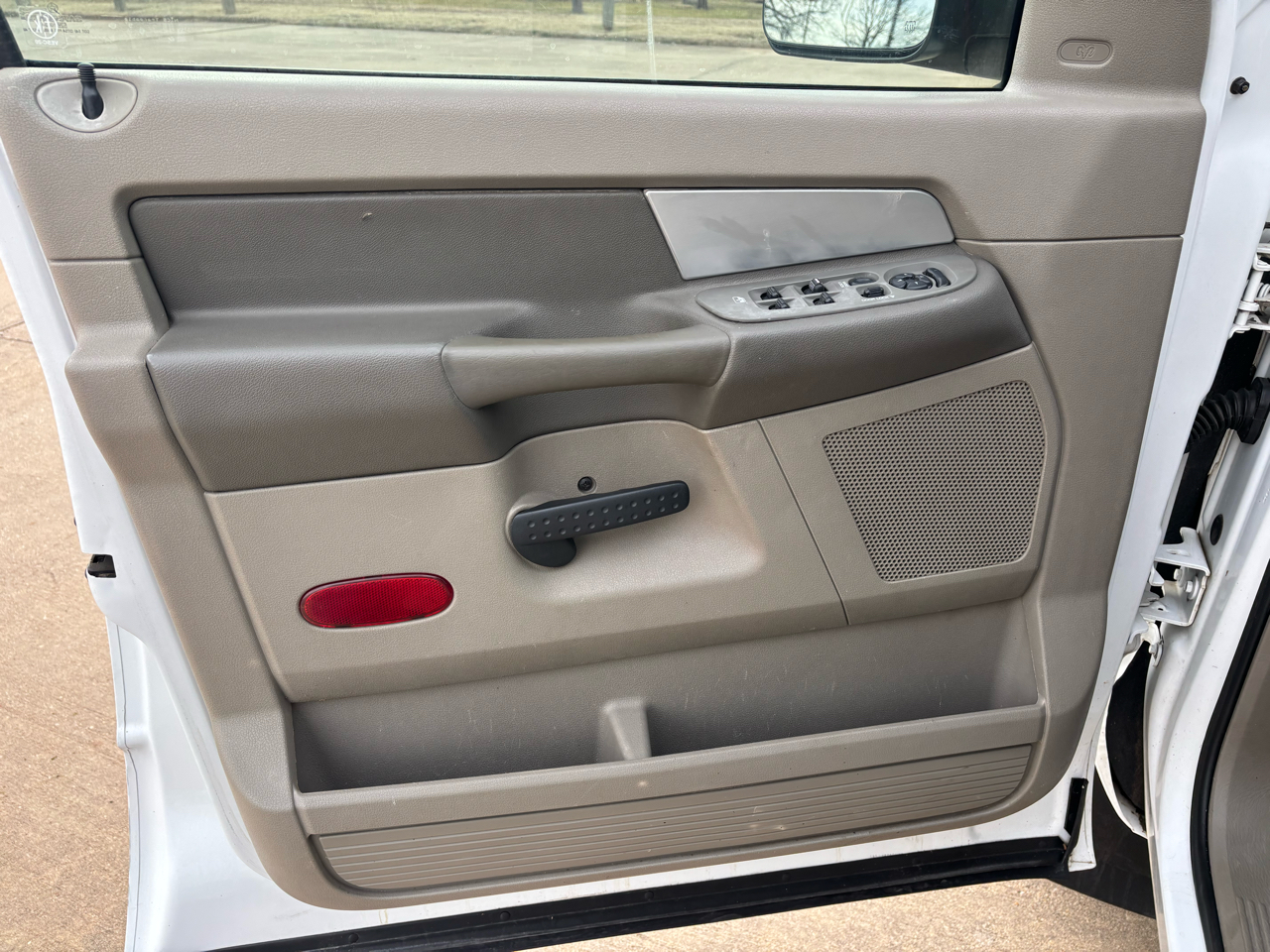 Dodge Ram 2500 2WD Quad Cab 140.5" SLT 2007