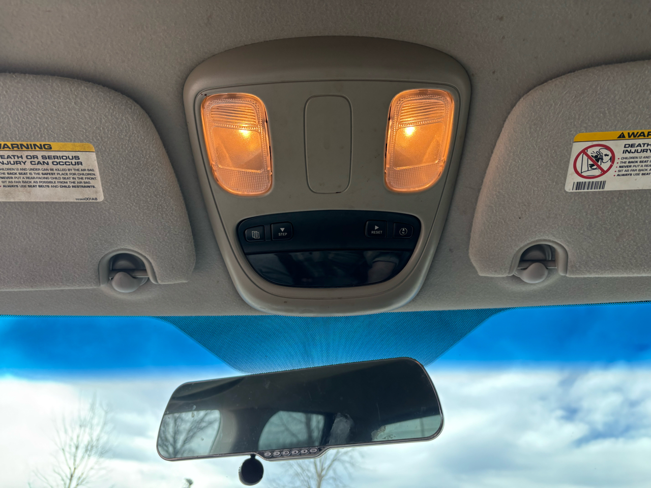 Dodge Ram 2500 2WD Quad Cab 140.5" SLT 2007