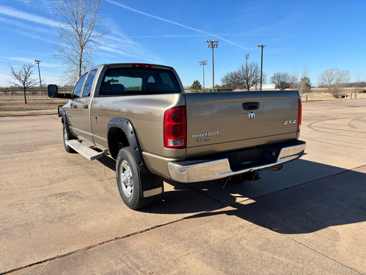 Dodge Ram 2500 4dr Quad Cab 160.5 4WD ST 2006