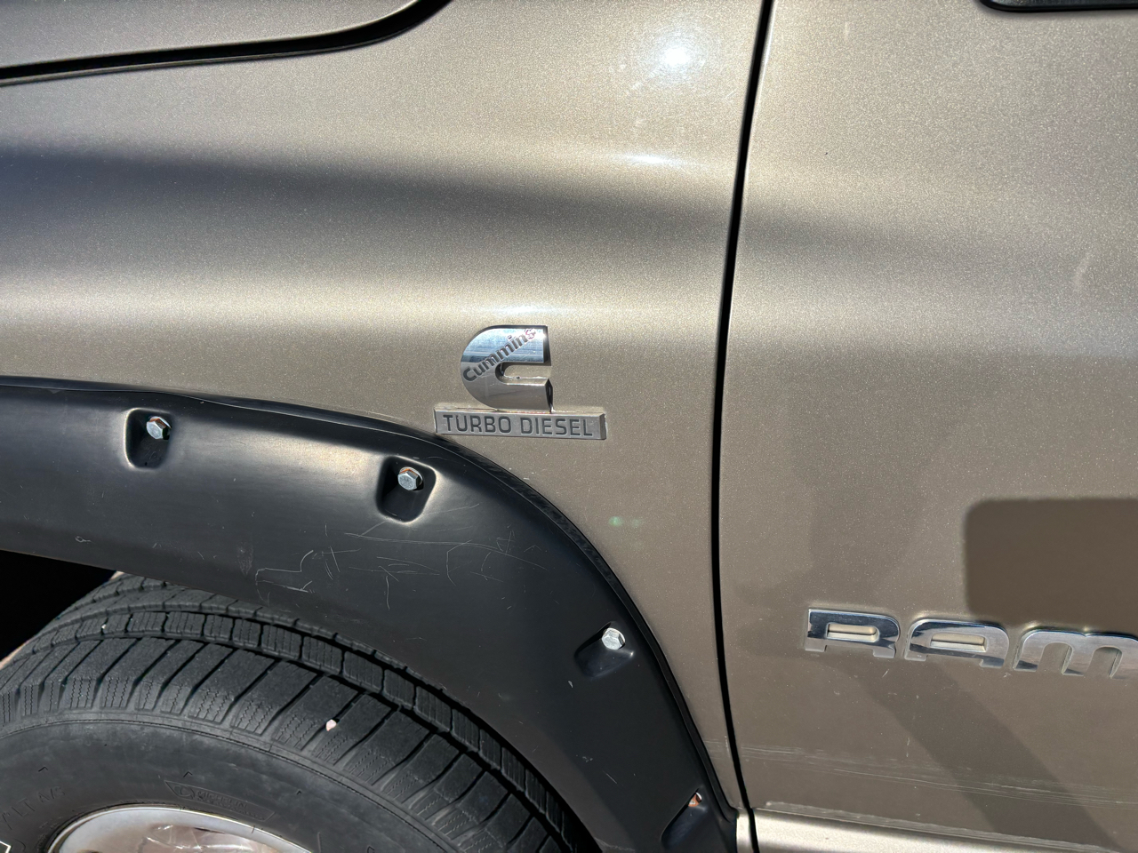 Dodge Ram 2500 4dr Quad Cab 160.5 4WD ST 2006