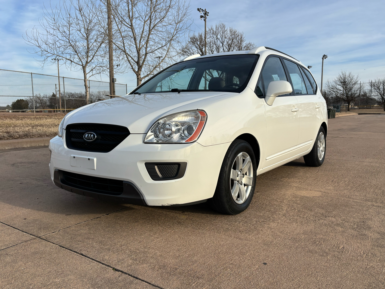 Kia Rondo 4dr I4 Auto LX 2007