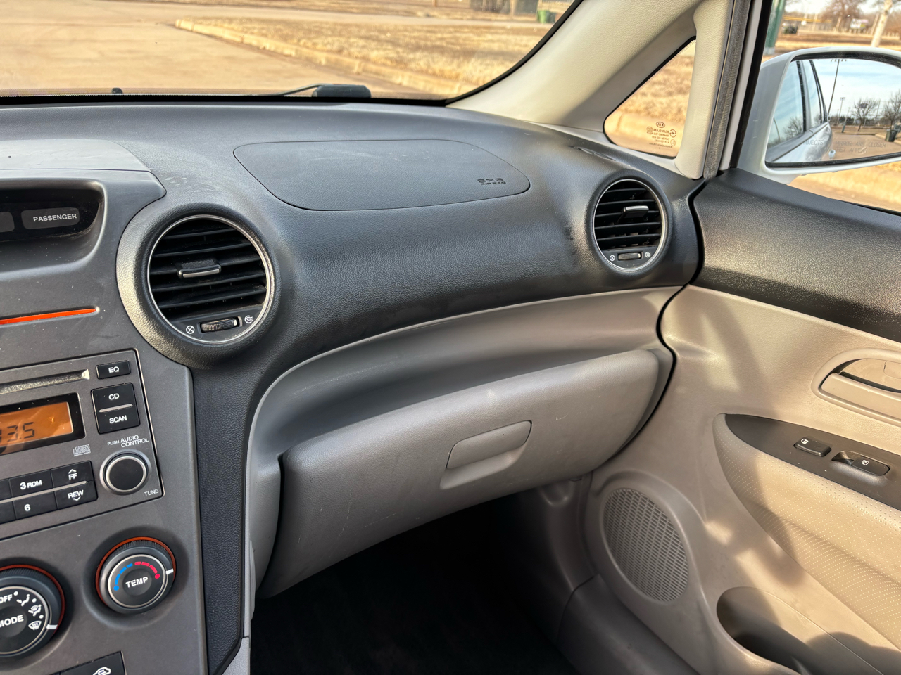 Kia Rondo 4dr I4 Auto LX 2007