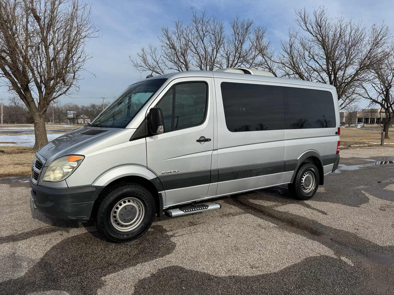 Dodge Sprinter Wagon 2500 144" 2007