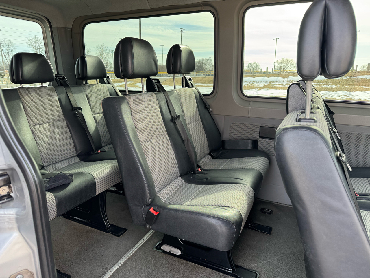 Dodge Sprinter Wagon 2500 144" 2007