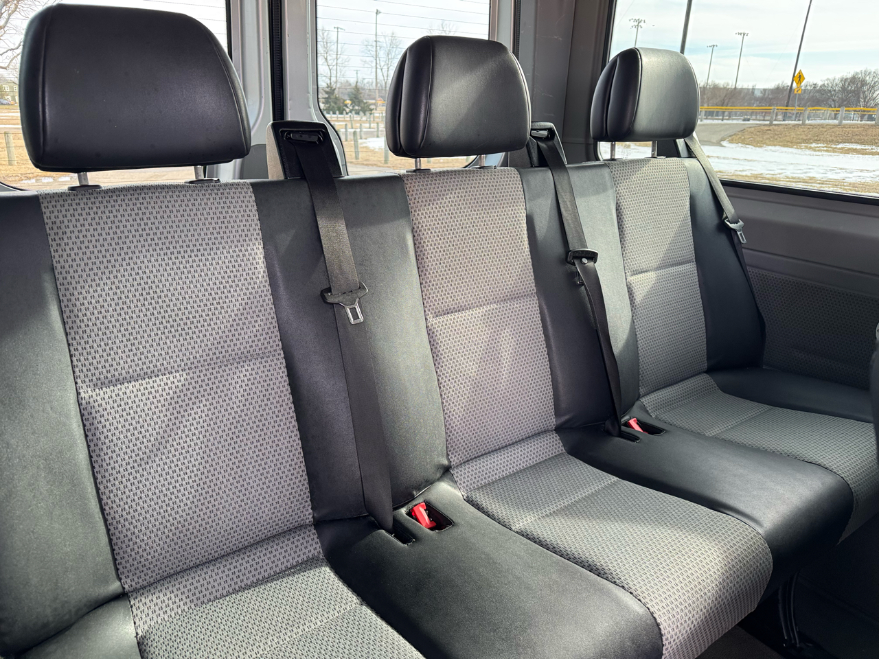 Dodge Sprinter Wagon 2500 144" 2007