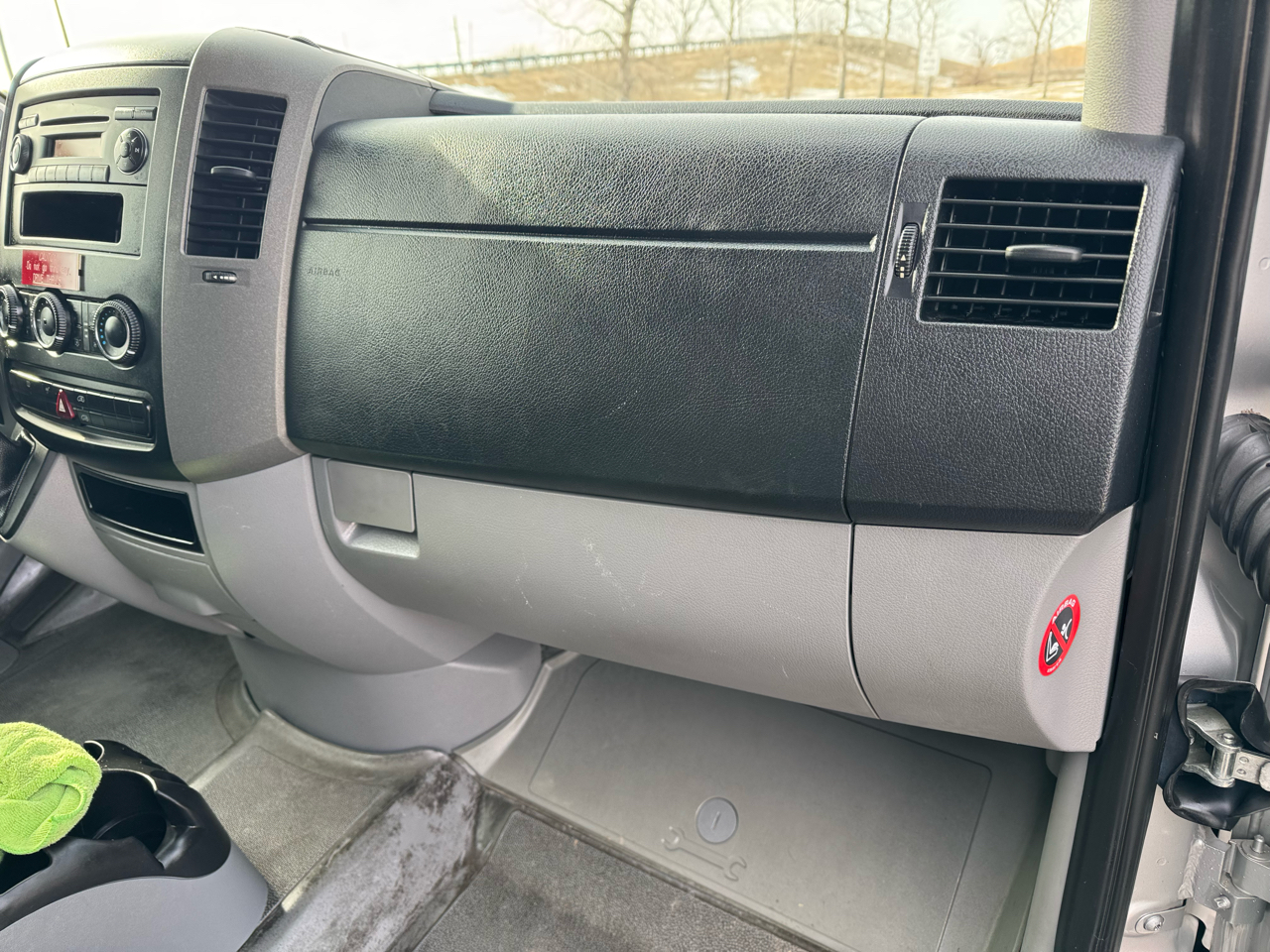 Dodge Sprinter Wagon 2500 144" 2007