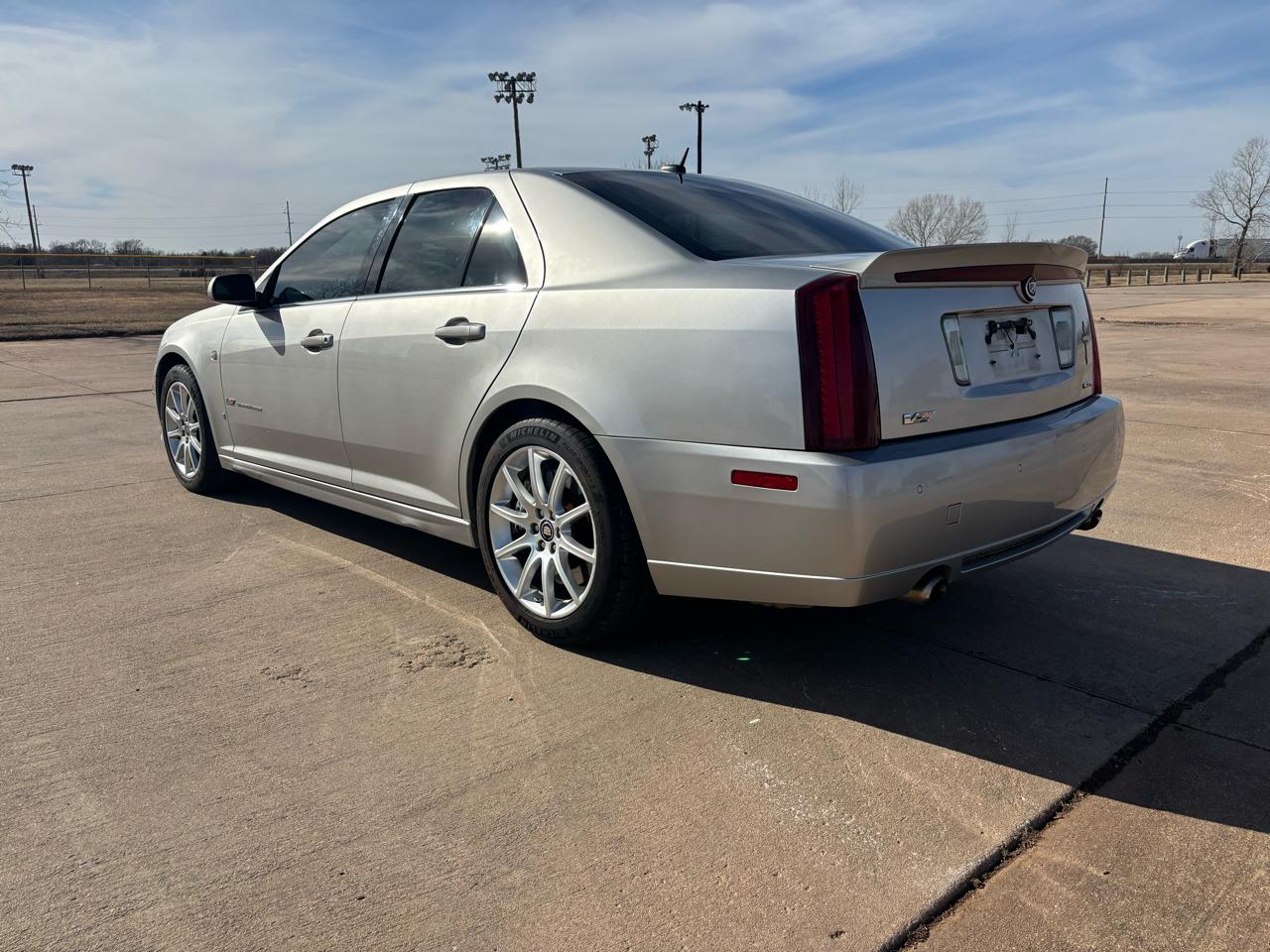 Cadillac STS-V 4dr Sdn 2006