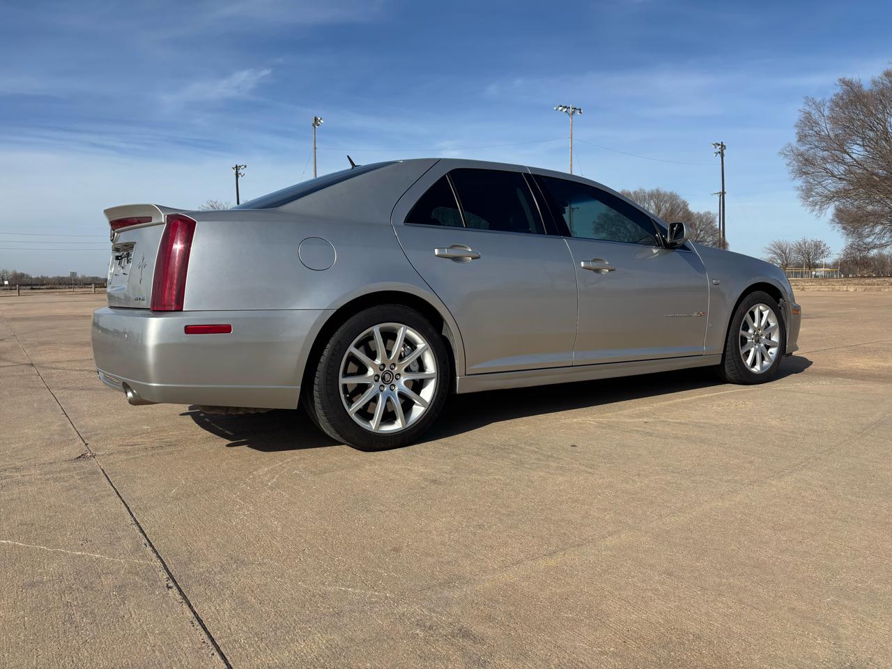 Cadillac STS-V 4dr Sdn 2006