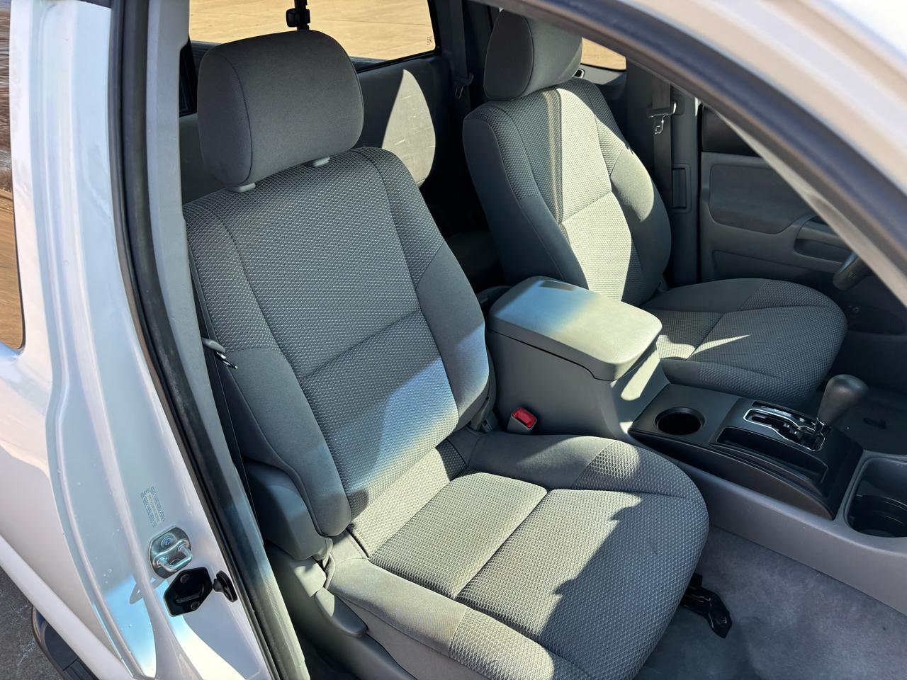 Toyota Tacoma 2WD Access I4 MT (Natl) 2008