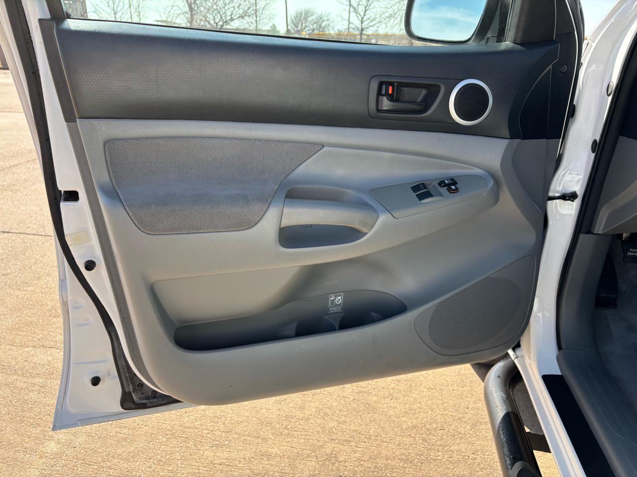 Toyota Tacoma 2WD Access I4 MT (Natl) 2008