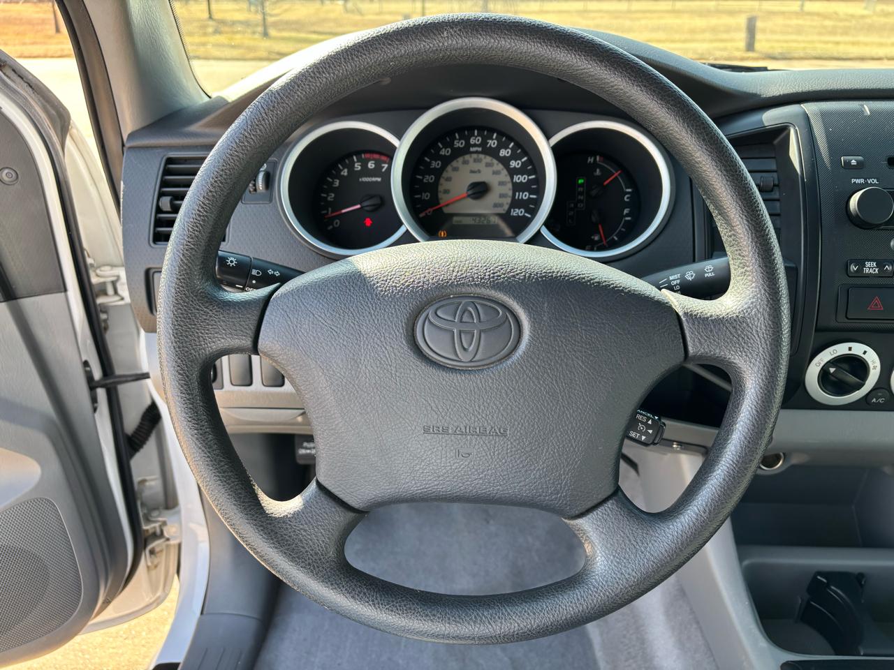 Toyota Tacoma 2WD Access I4 MT (Natl) 2008