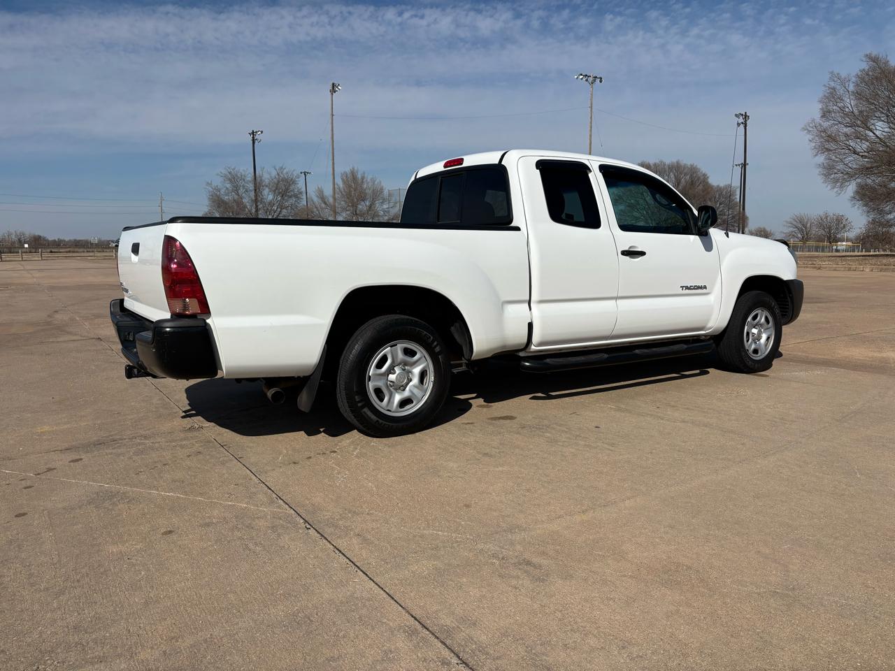 Toyota Tacoma 2WD Access I4 MT (Natl) 2008