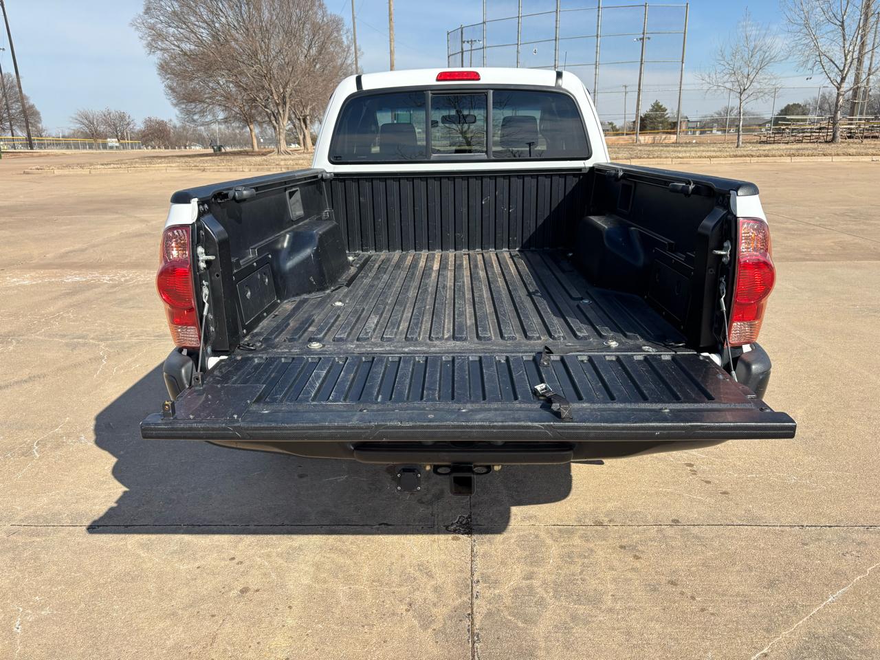 Toyota Tacoma 2WD Access I4 MT (Natl) 2008