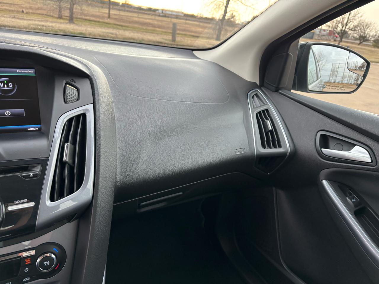 Ford Focus 5dr HB Titanium 2013