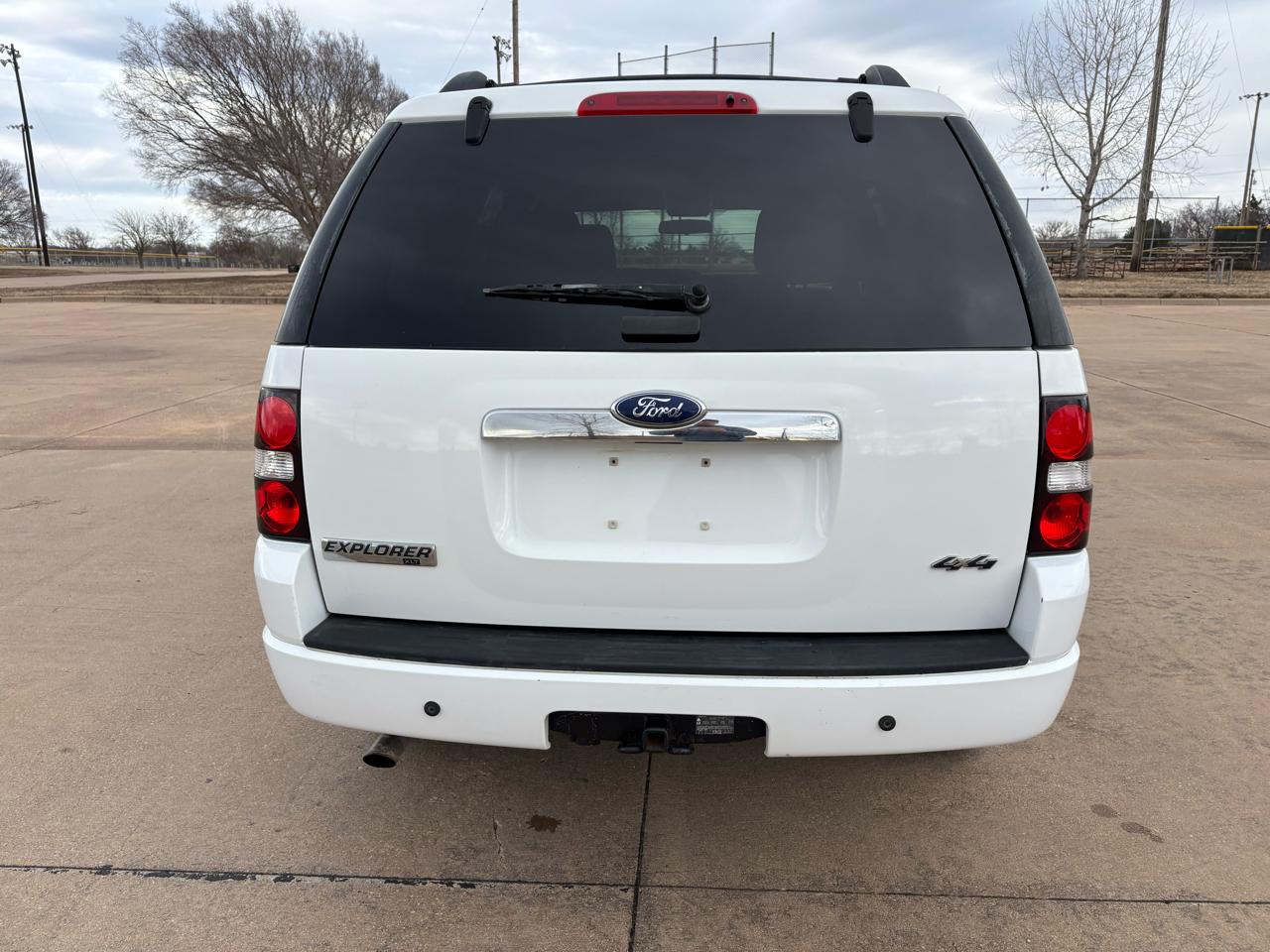 Ford Explorer 4WD 4dr V6 XLT 2009