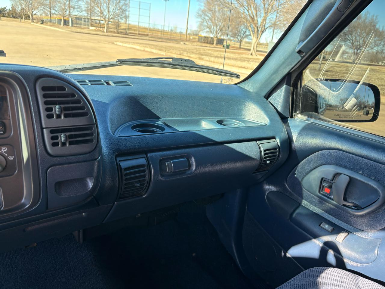 Chevrolet C/K 1500 Ext Cab 141.5" WB 1995