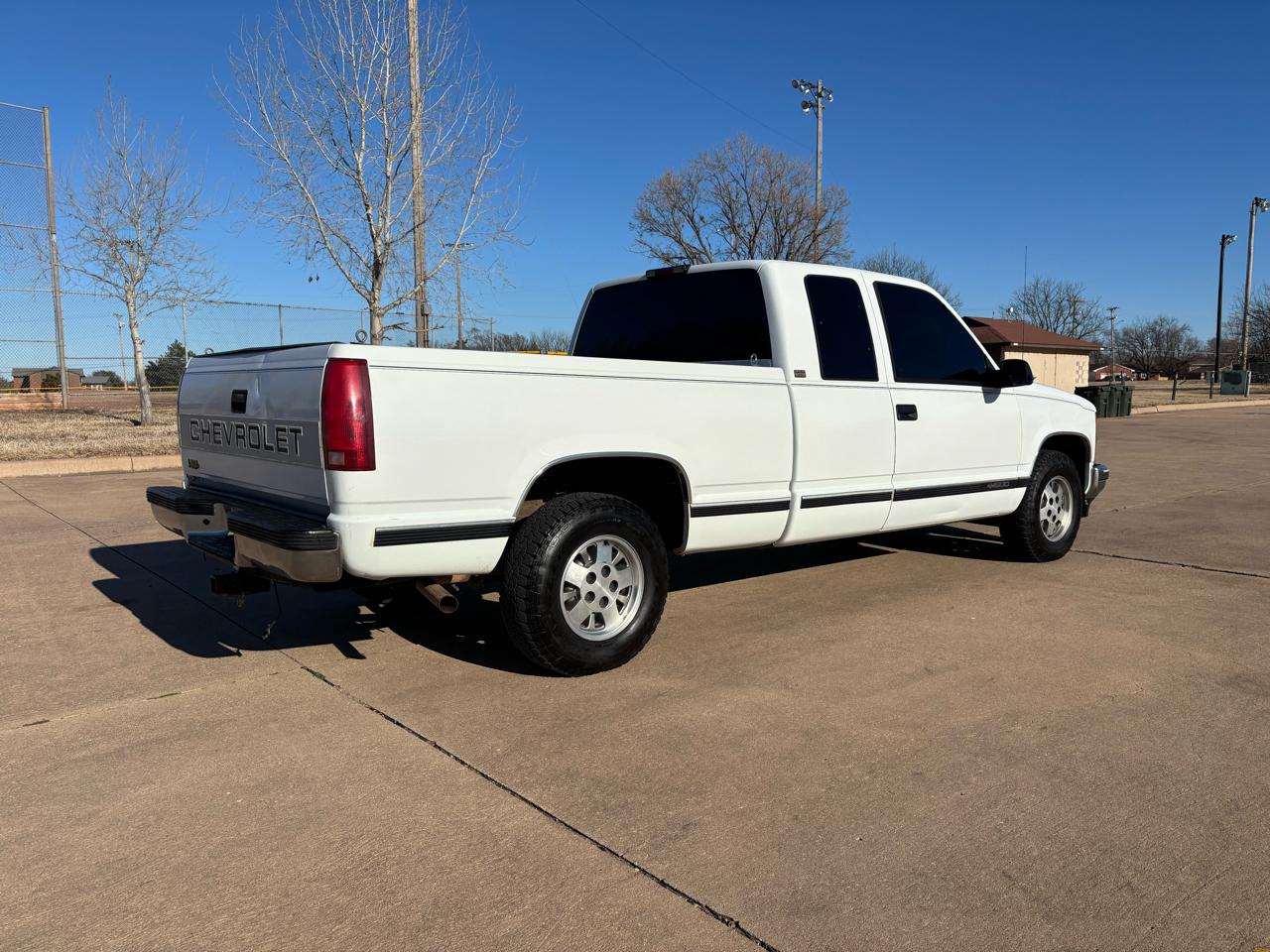Chevrolet C/K 1500 Ext Cab 141.5" WB 1995