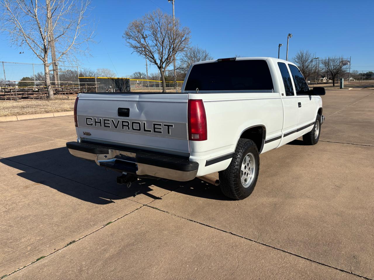 Chevrolet C/K 1500 Ext Cab 141.5" WB 1995