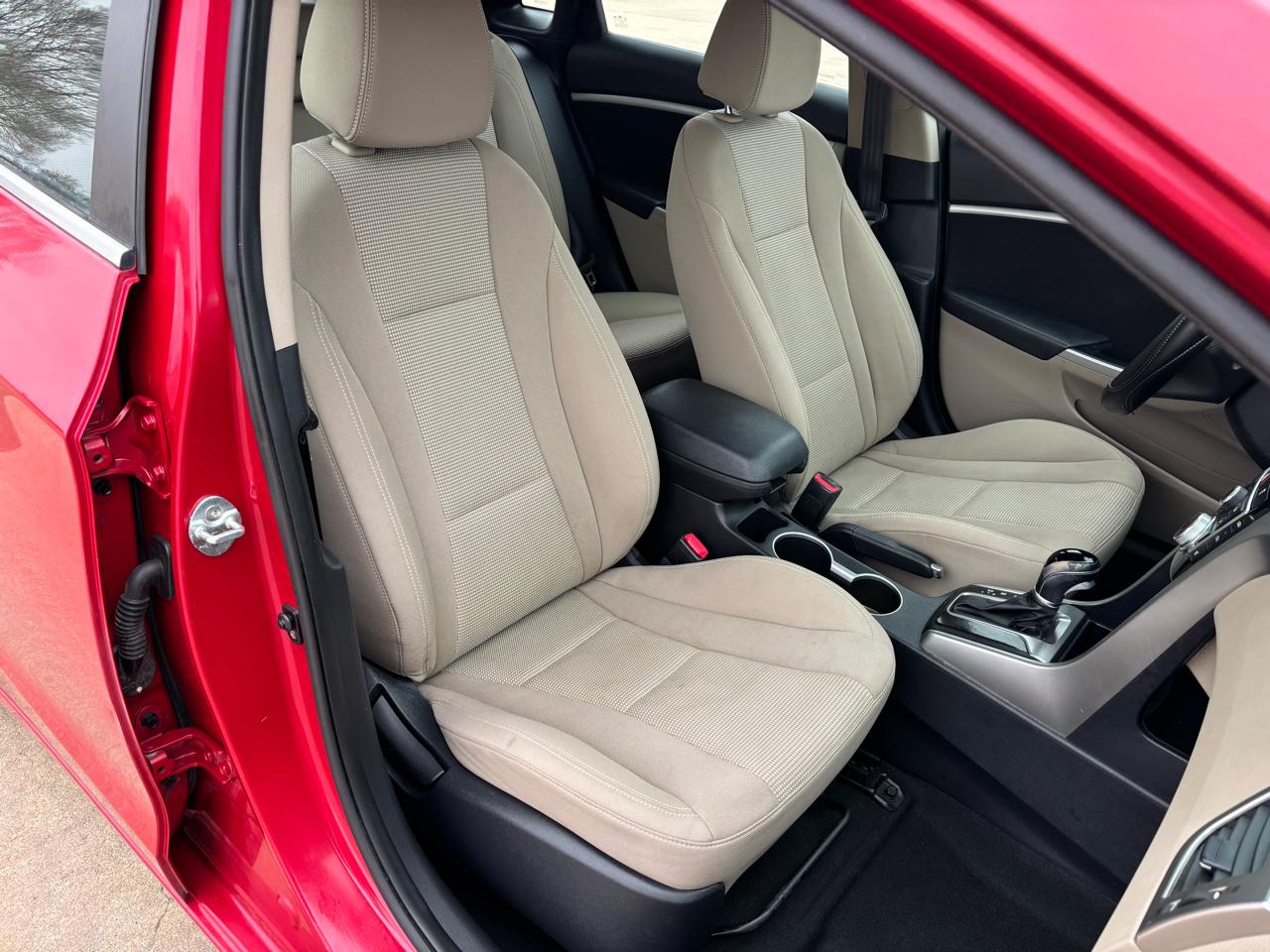 Hyundai Elantra GT 5dr HB Auto 2016