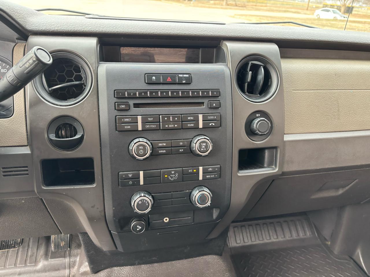 Ford F-150 2WD Reg Cab 126" STX 2009