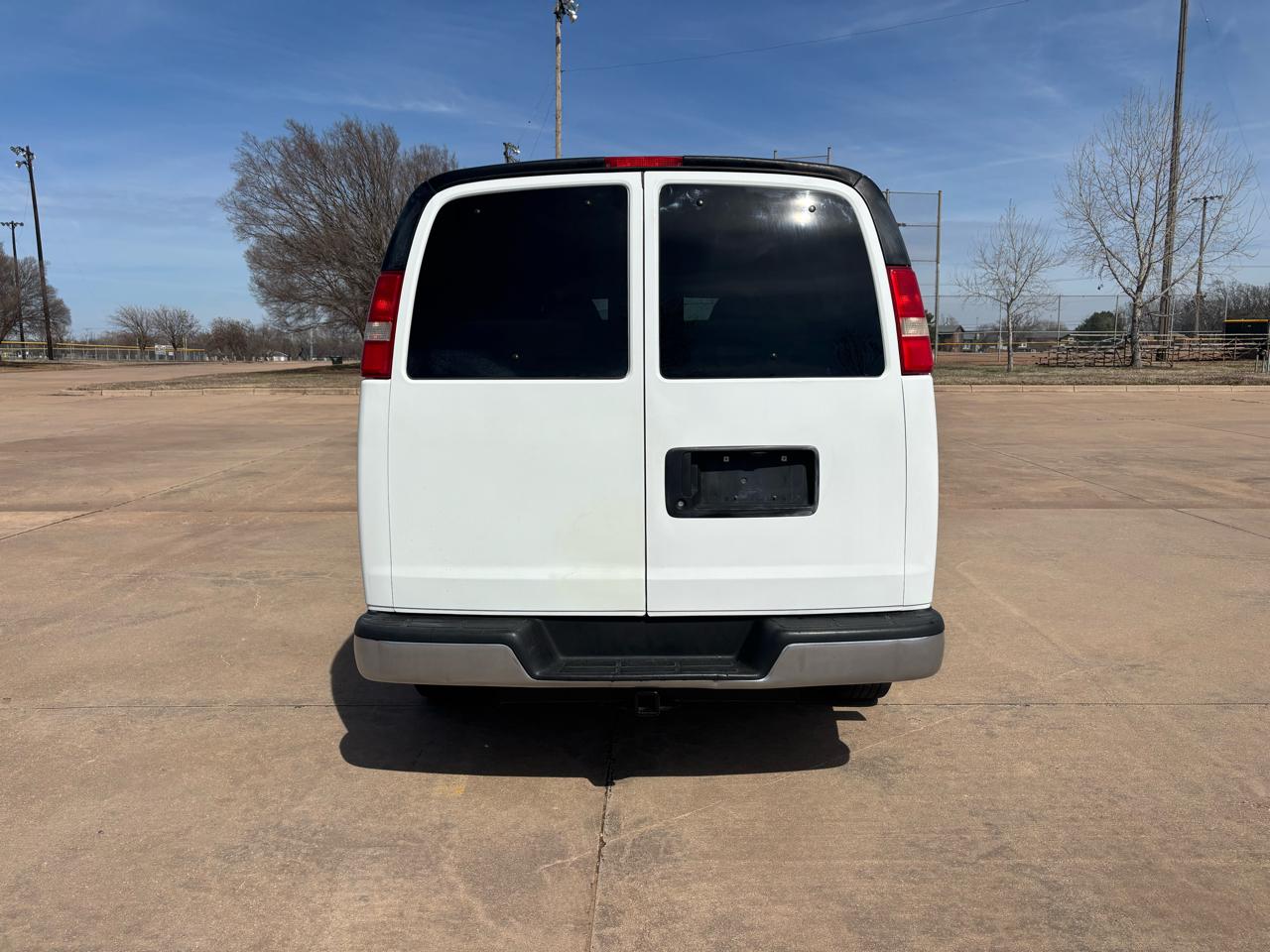 Chevrolet Express Passenger RWD 3500 155" LT w/1LT 2014