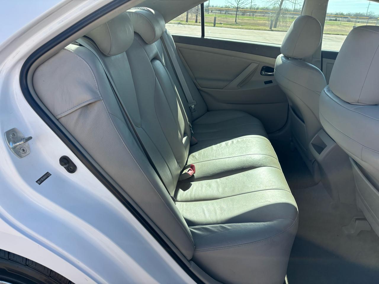 Toyota Camry 4dr Sdn I4 Man LE (Natl) 2008