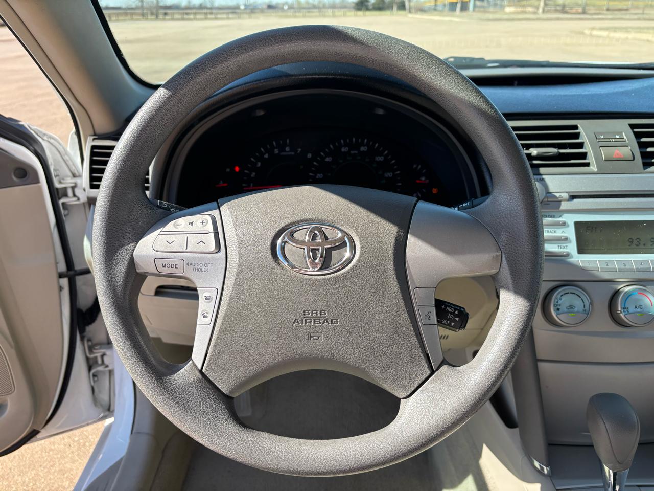 Toyota Camry 4dr Sdn I4 Man LE (Natl) 2008