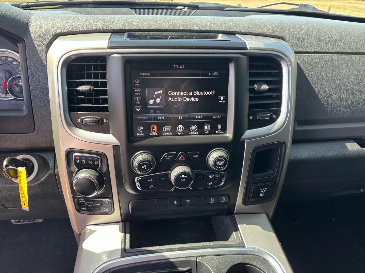 RAM 1500 4WD Crew Cab 140.5" Big Horn 2016