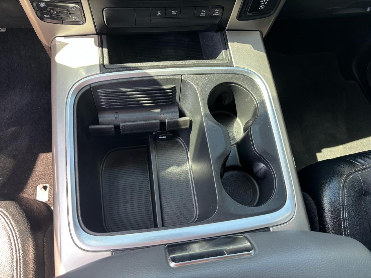 RAM 1500 4WD Crew Cab 140.5" Big Horn 2016