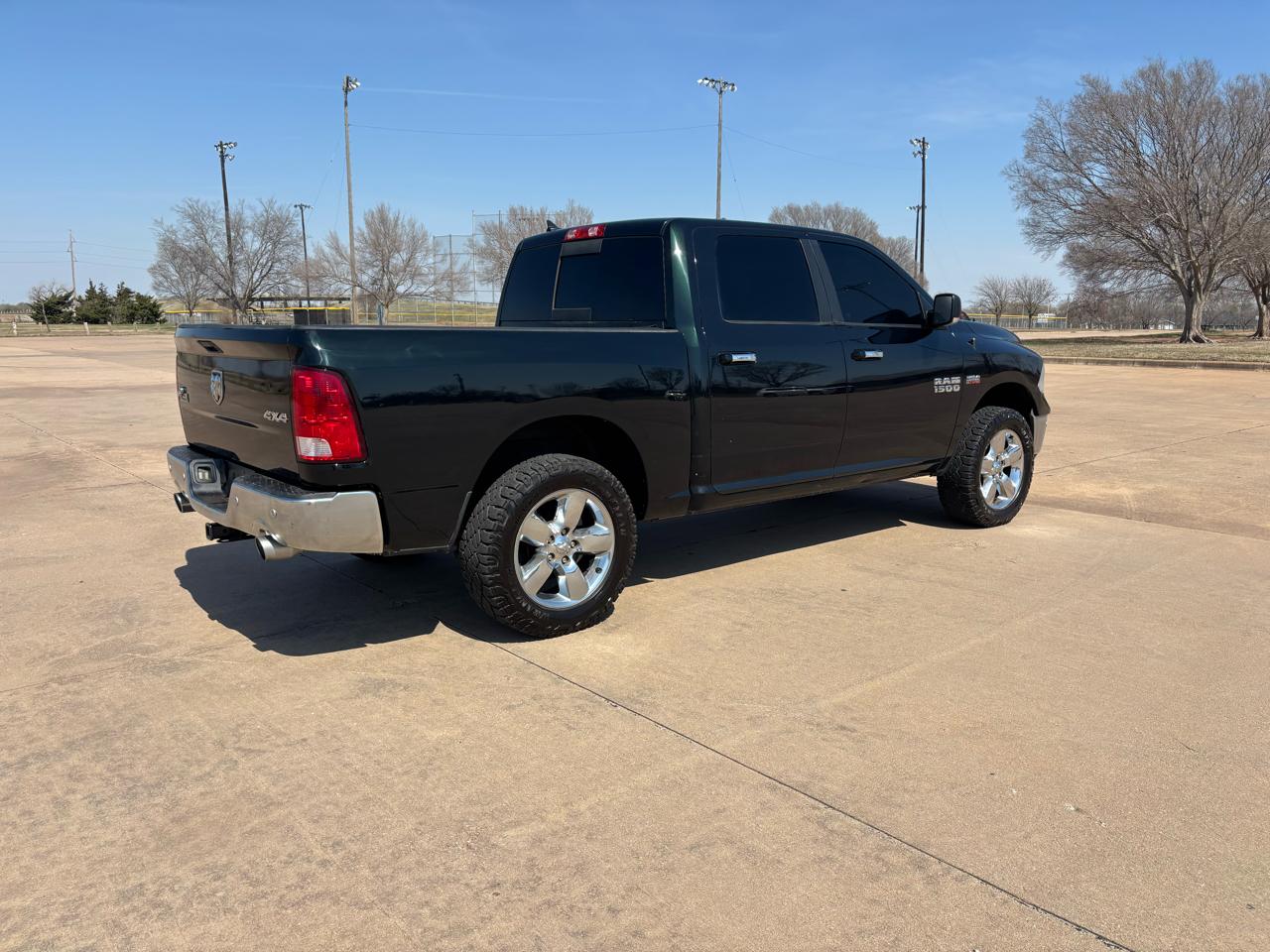 RAM 1500 4WD Crew Cab 140.5" Big Horn 2016