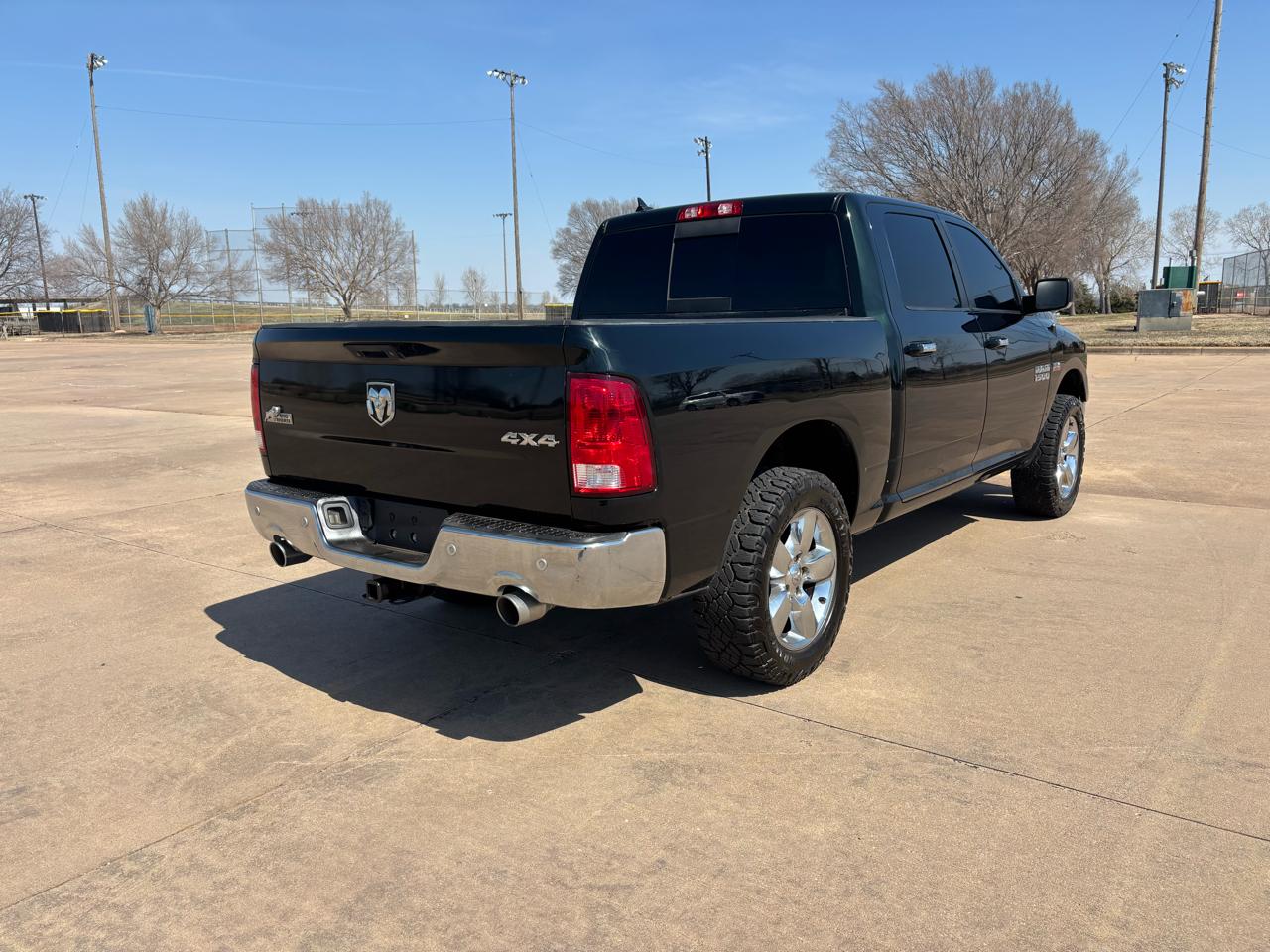 RAM 1500 4WD Crew Cab 140.5" Big Horn 2016