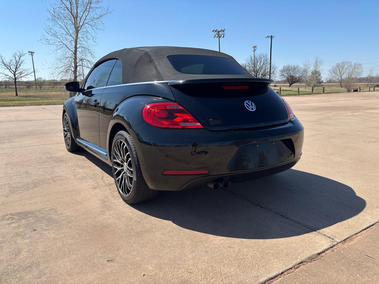 Volkswagen Beetle Convertible 2dr Auto 1.8T 2015